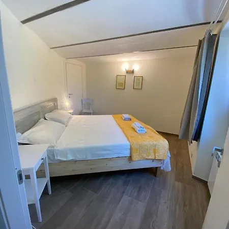 Cascina Binello B 度假居 *