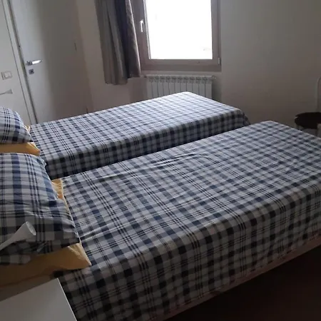 Cascina Binello B بيت للعطل